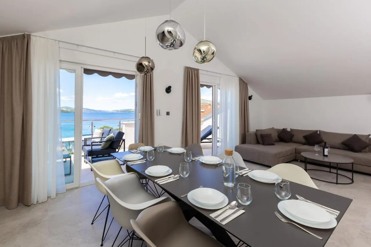 Apartments Ocrux Trogir