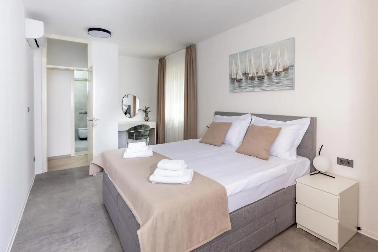 Apartments Ocrux Trogir