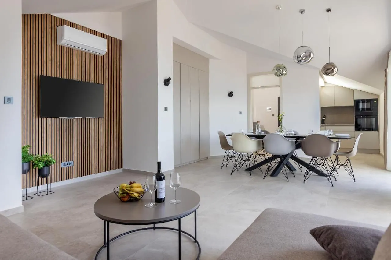 Apartments Ocrux Trogir